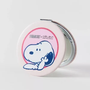 Espejo compacto de bolsillo con ilustración de Snoopy colaboración Peanuts X Célavi para retoques de maquillaj