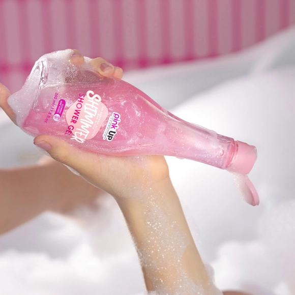 Gel de ducha con glitter que limpia e ilumina la piel