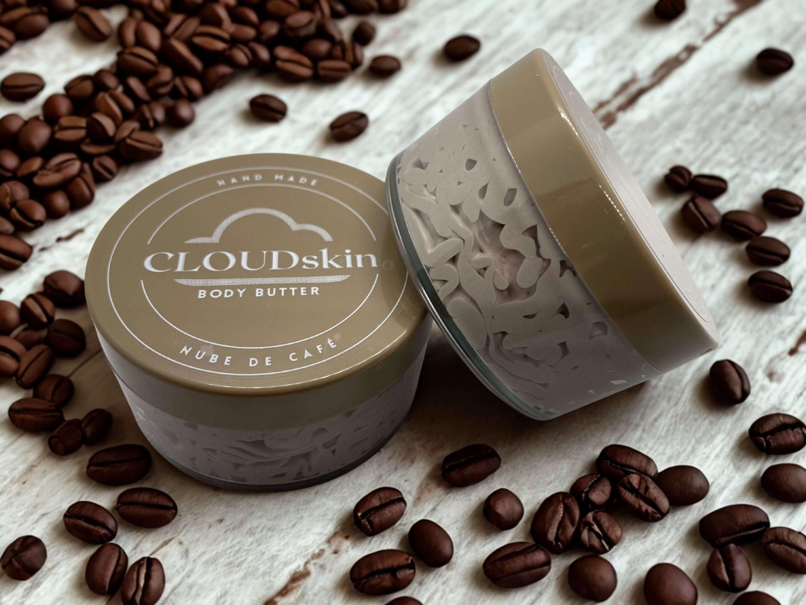 CLOUDskin Body Butter Nube de Café con manteca de karité, aceite de almendras y vitamina E
